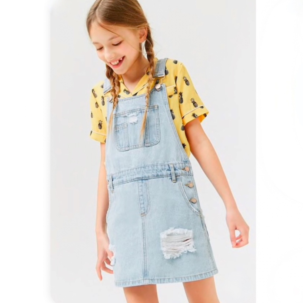 Forever 21 girls ripped denim overall dress